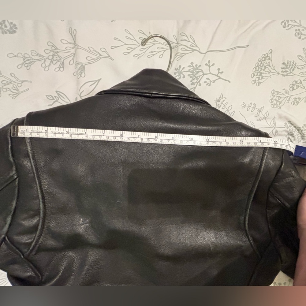 Classic Black Leather Motorcycle Jacket - Picture 6 of 8